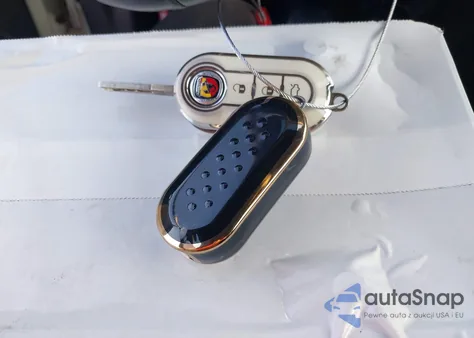 2015 Fiat 500 Abarth z USA, uszkodzony, nr VIN 3C3CFFFH0FT501367